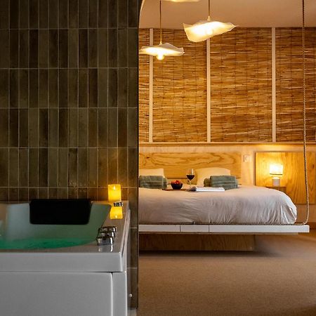 Love Room Suite Bali - Auray En Bretagne Brech Exteriér fotografie