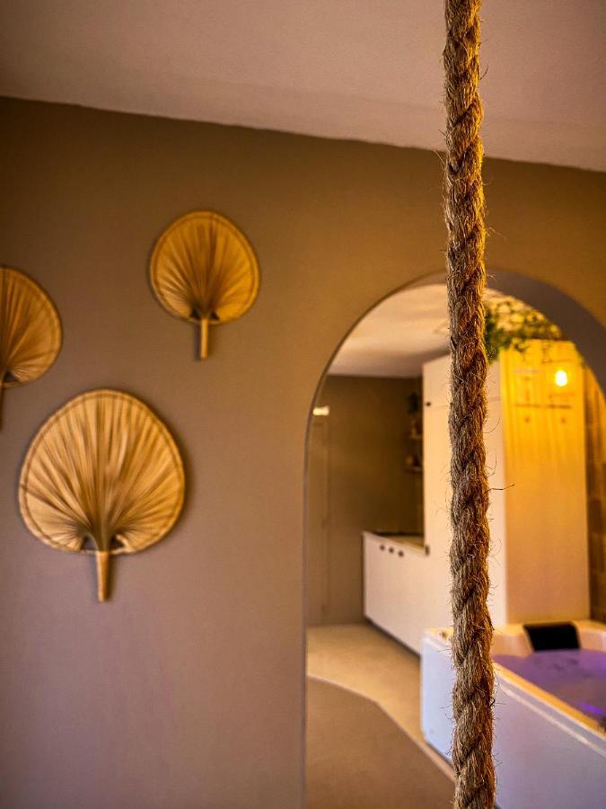 Love Room Suite Bali - Auray En Bretagne Brech Exteriér fotografie