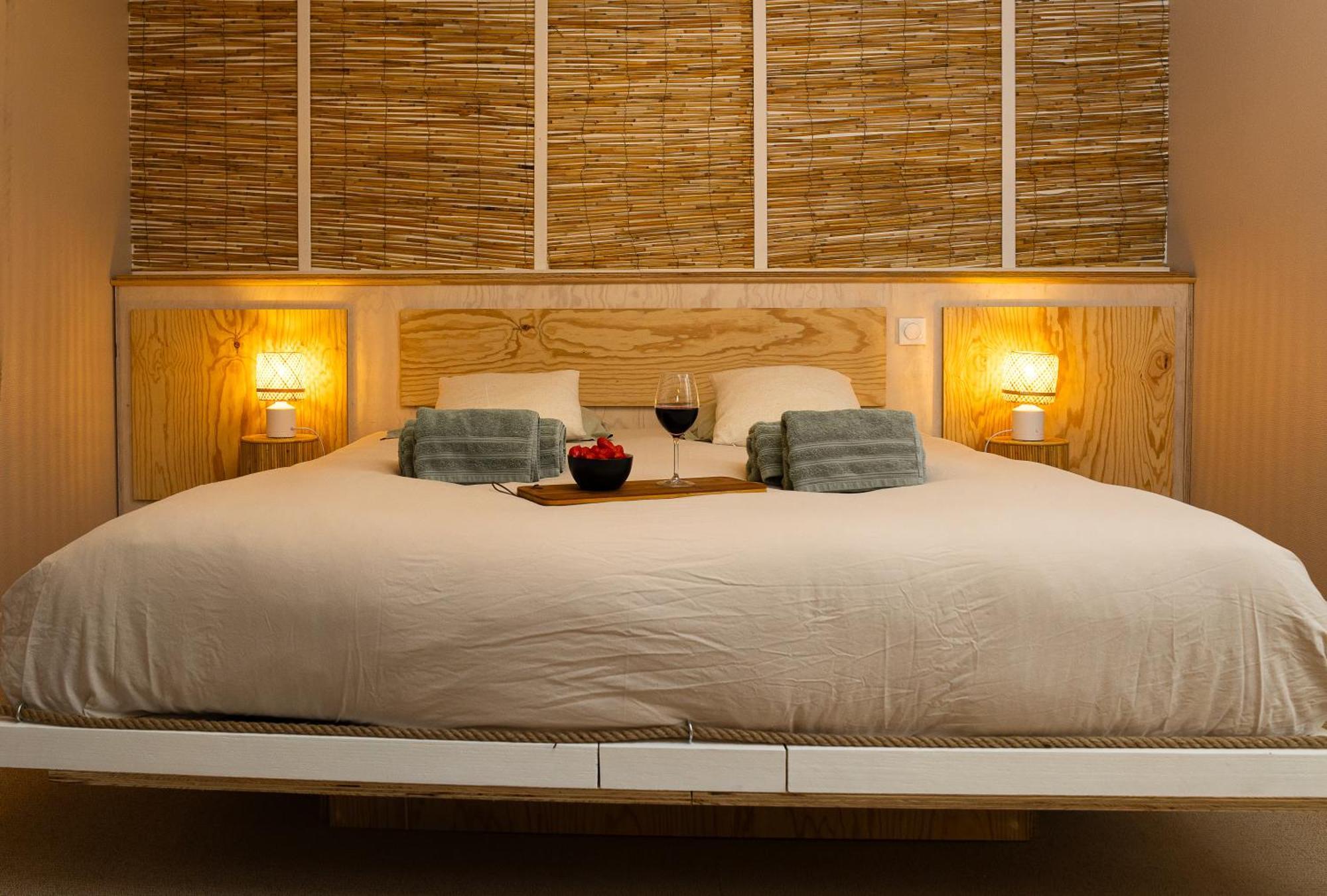 Love Room Suite Bali - Auray En Bretagne Brech Exteriér fotografie